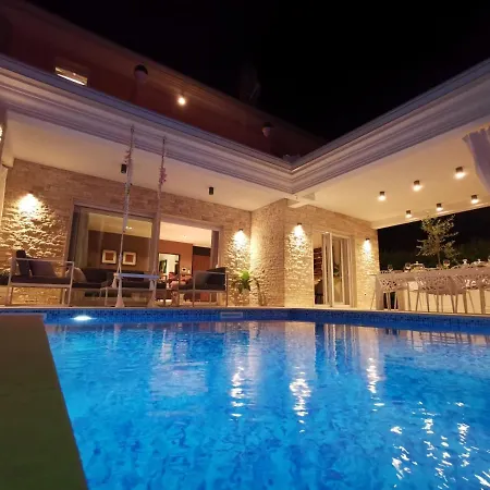 Villa Santo
